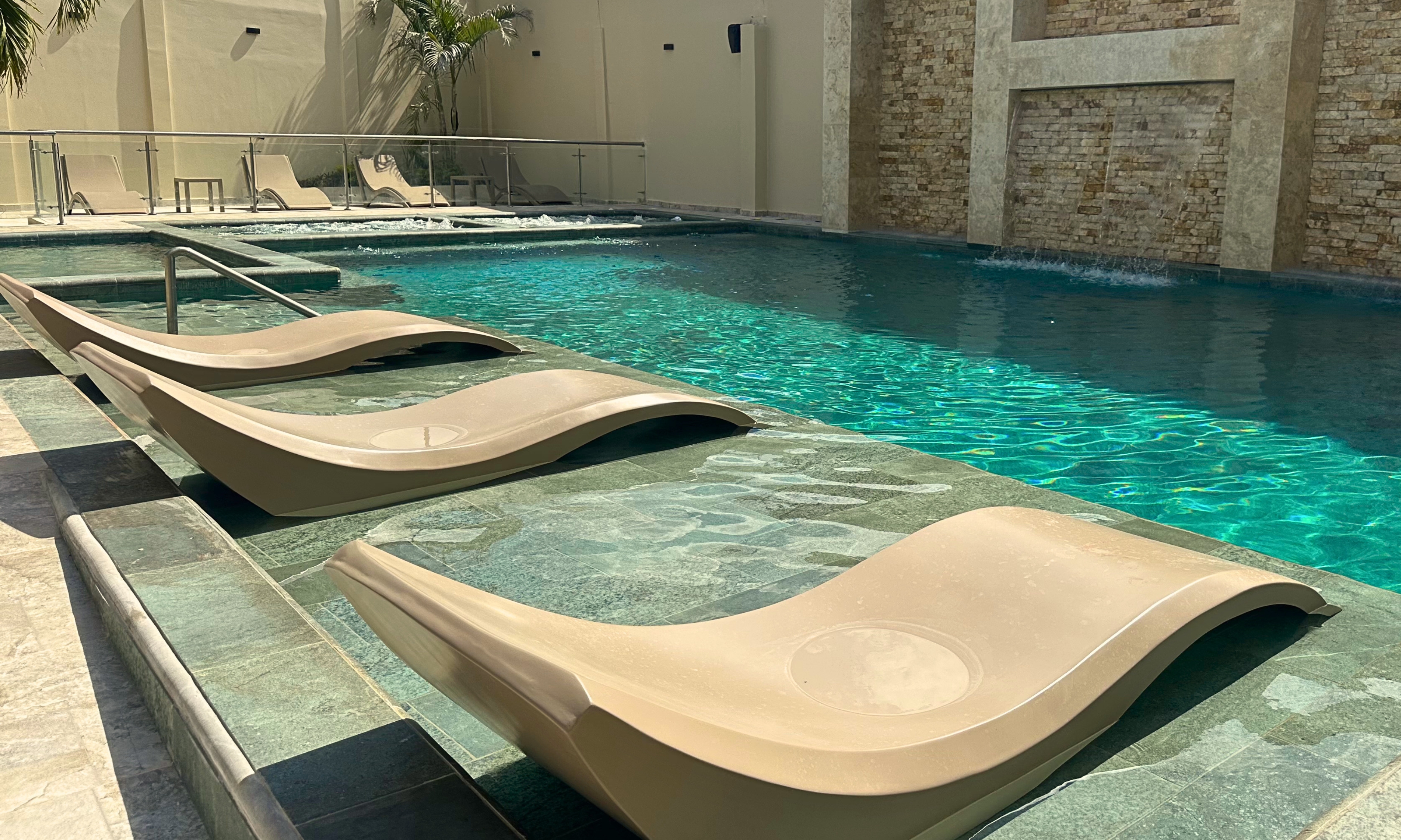 Piscina de Covemar Hotel
