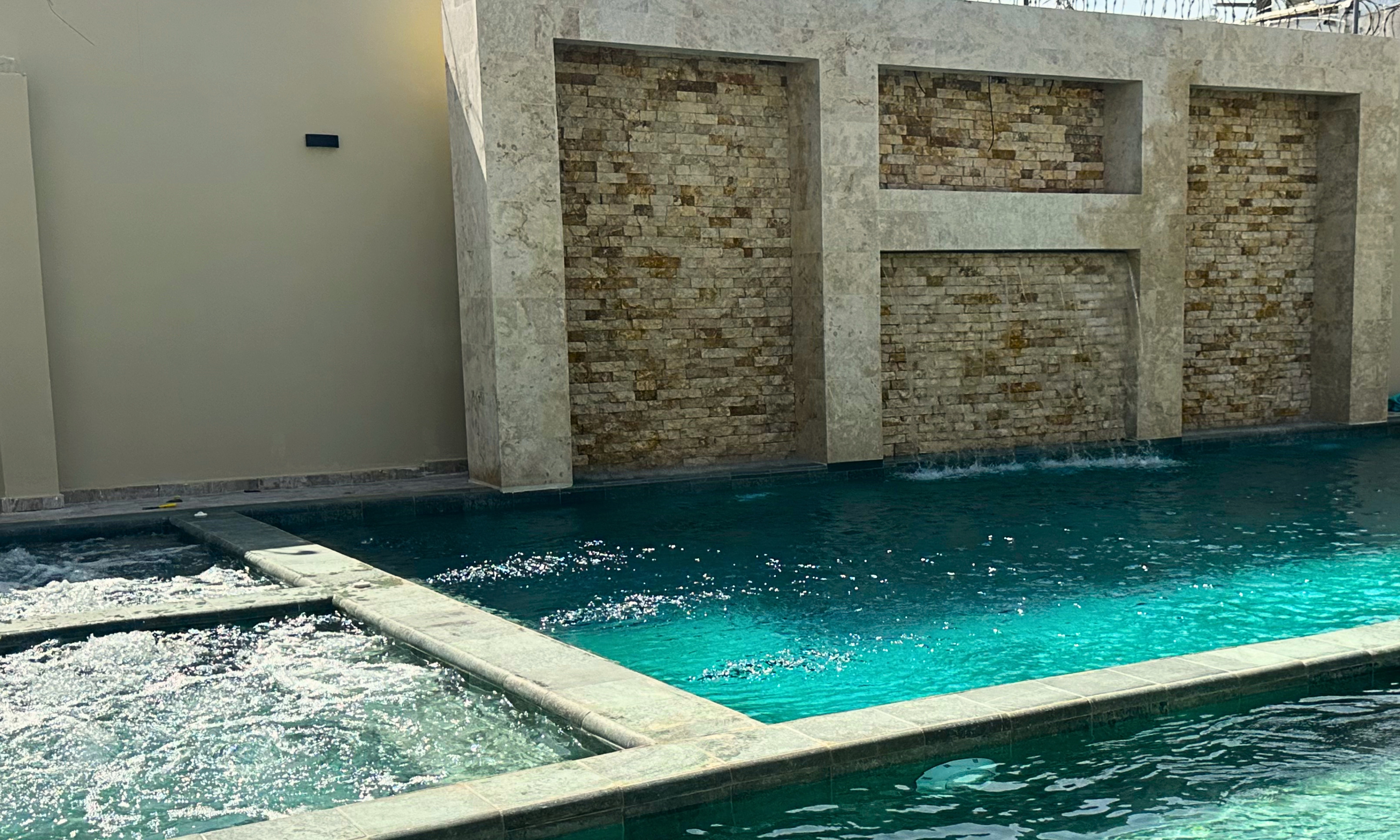 Piscina de Covemar Hotel